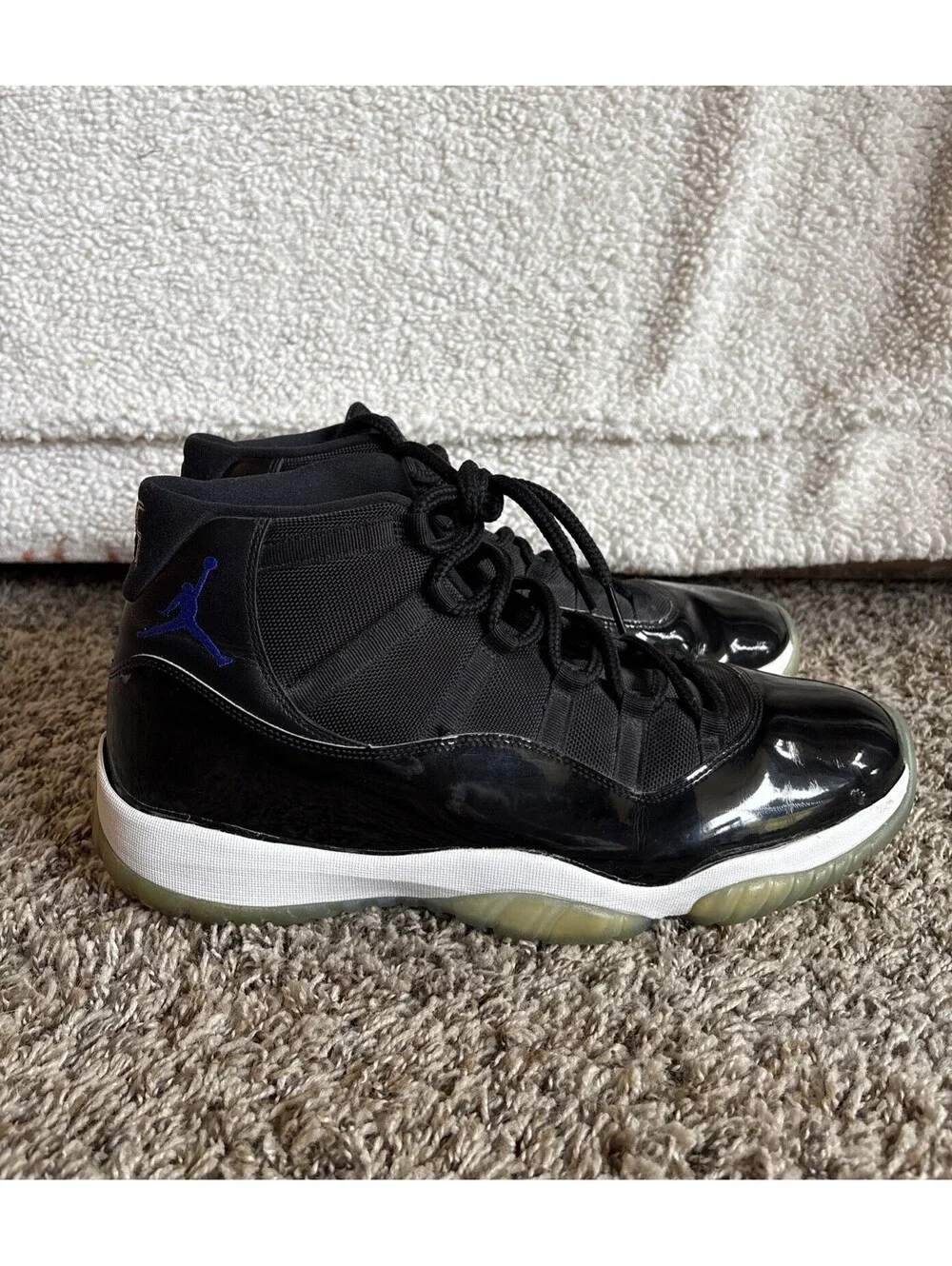 NIKE AIR JORDAN RETRO 11 
